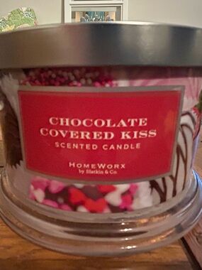HomeWorx Chocolate Covered Kiss Scented Candle - Pink & Red Accents